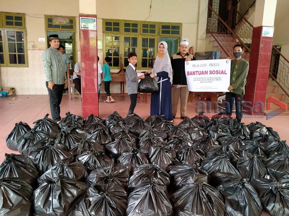 Orangtua Siswa Terdampak Covid-19, MTs Al Ulum Galang Donasi