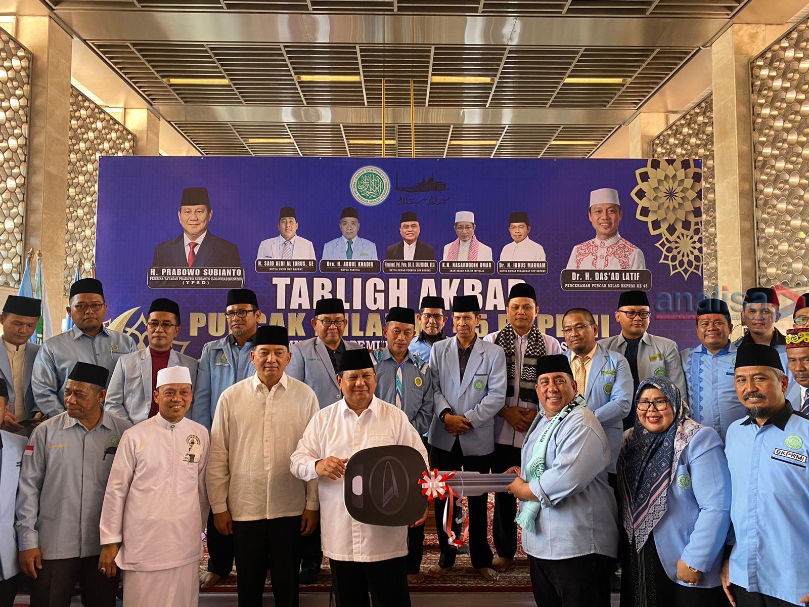 Puncak Milad BKPRMI ke-45, Prabowo Subianto Sumbang 25 Mobil Pemelihara Masjid