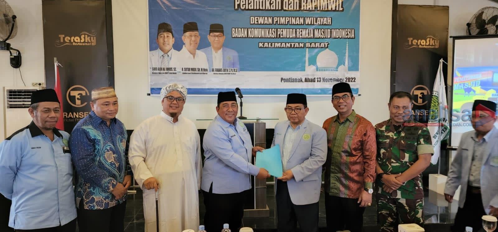 Said Aldi Serahkan Bantuan Mobil Pembersih Masjid :  Kontribusi BKPRMI dalam Pembinaan Umat di Kalbar Harus terus Ditingkatkan
