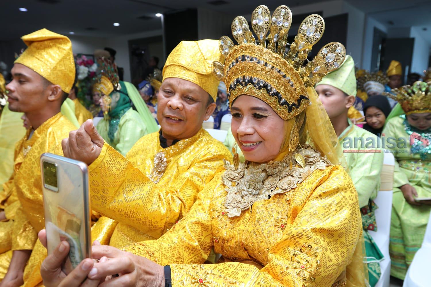 Sah, 50 Pasang Calon Pengantin Nikah Massal