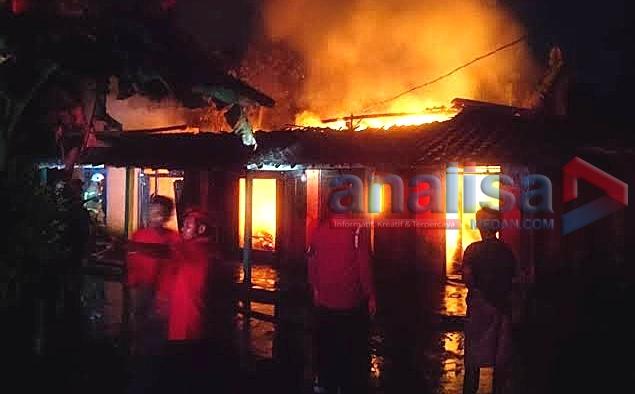 Saat Pemiliknya Tidur, Rumah Petani di Sidimpuan Ludes Dilahap Sijago Merah