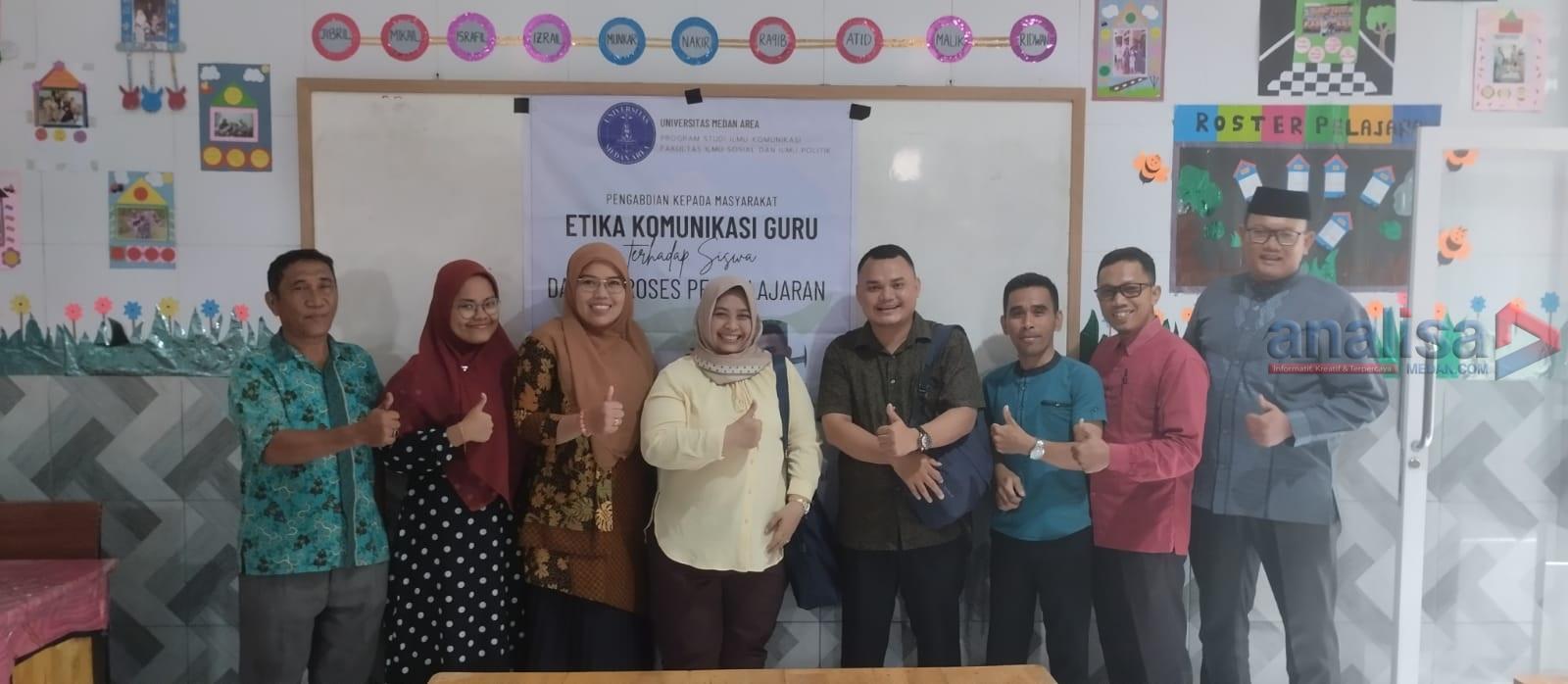 Permasalahan Etika Komunikasi Guru