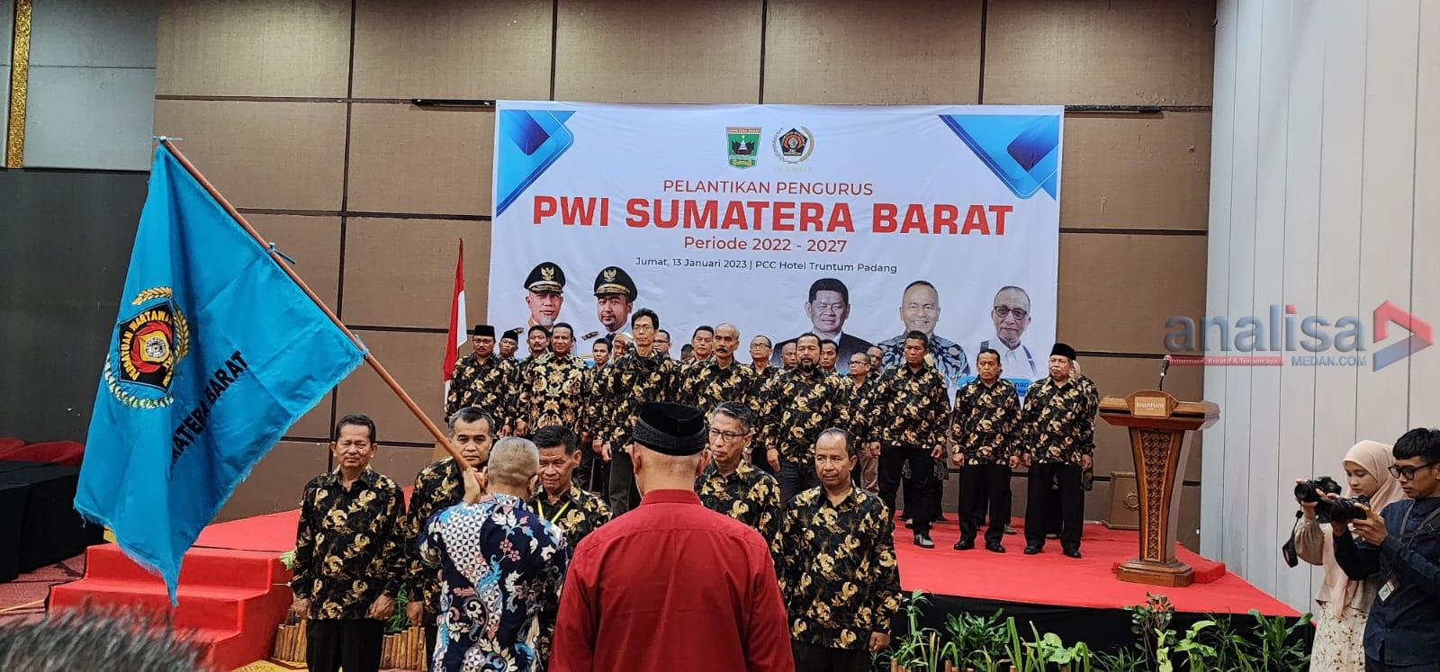 Tak Akui Putusan Dewan Kehormatan, Ketua Umum PWI Pusat Lantik Basril Basyar