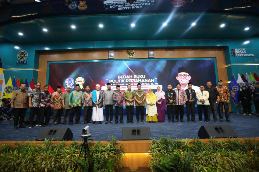 Dahnil Anzar Bedah Buku  di UMSU : Tantangan&rdquo; Hybird&rdquo; Jadi Ancaman Serius Pertahanan  Negara
