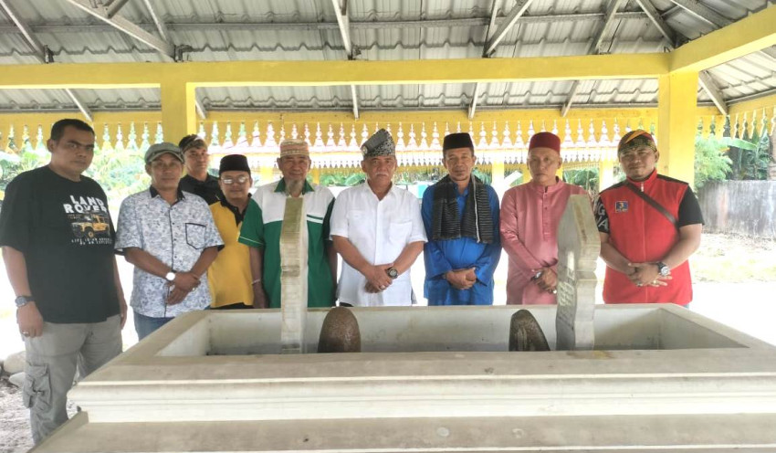 Yusuf Siregar Ziarahi Makam Diraja Kesultanan Serdang
