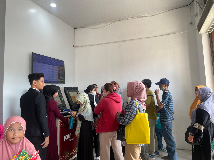 Valentine 2025, KAI Bandara Berikan Promo Diskon 14 Persen Untuk 140 Penumpang Setiap Hari