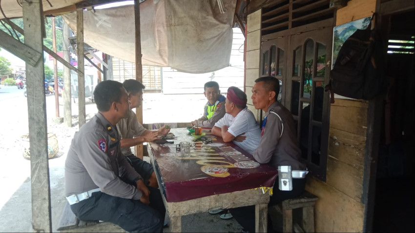 Polres Tapteng Patroli Dialogis Sampaikan Pesan Kamseltbcar Lantas