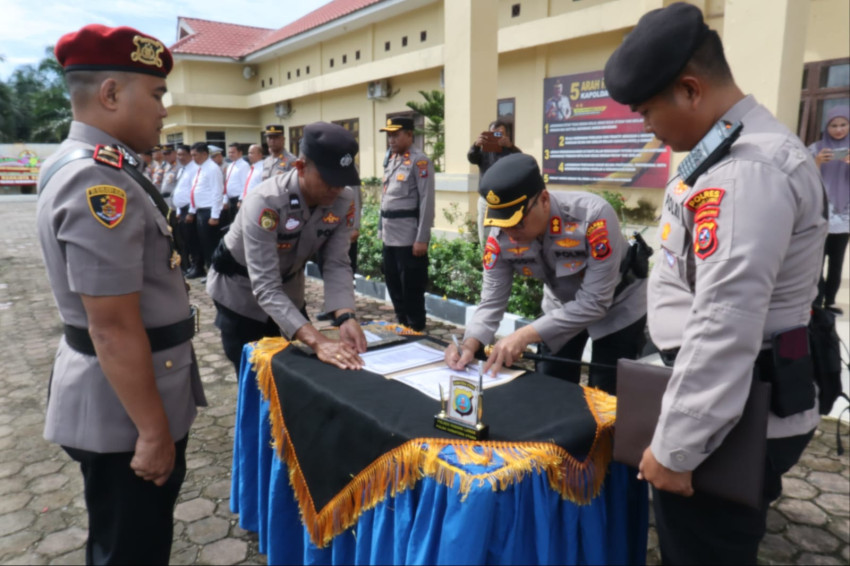 Kapolres Palas Pimpin Serah Terima Jabatan Kasat Narkoba,Kasat Binmas dan Kapolsek Barumun Tengah