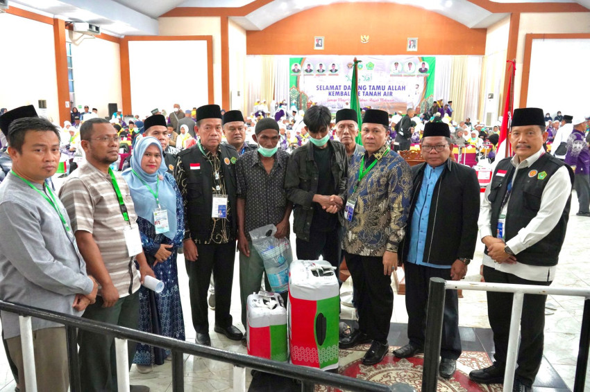 Kloter 4 Tiba di Tanah Air, Satu Jemaah Haji Wafat Saat Mendarat di KNIA