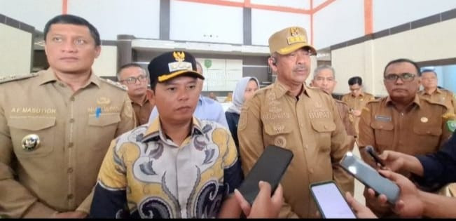 Pemkab Madina - Palas Kolaborasi Buka Ruas Jalan Panyabungan Timur Tembus Hapung
