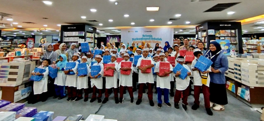 Rumah Zakat dan BSI Maslahat Gelar Program Belanja Perlengkapan Sekolah untuk Anak Yatim dan Dhuafa