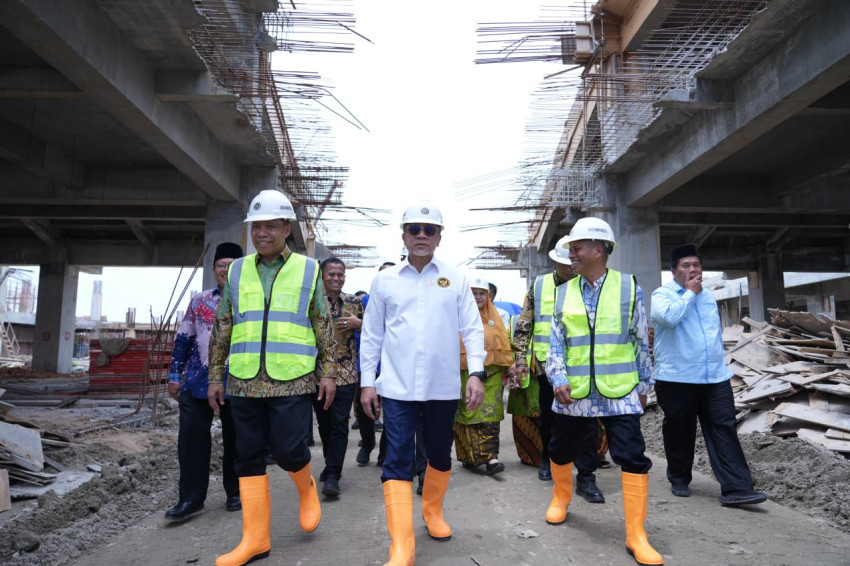 Menko Pangan Zulkifli Hasan Tinjau Kampus Terpadu UMSU