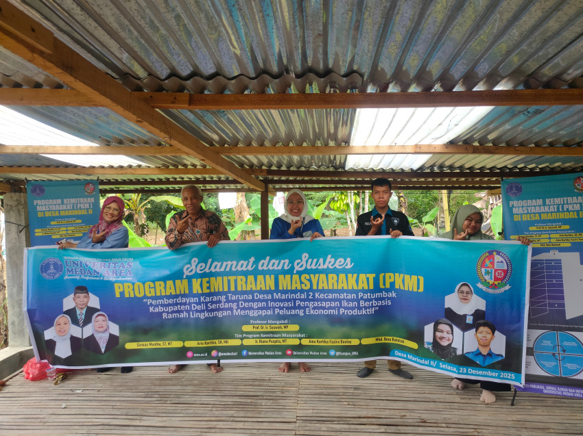 Dukung Ekonomi Kreatif di Desa Marindal II, Tim PKM UMA Sosialisasikan Inovasi Pengasapan Ikan Ramah Lingkungan