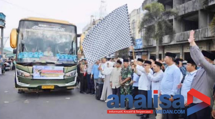 Dari Sidimpuan ke Baitullah, 343 Jamaah Haji Berangkat Pada Minggu Dari Masjid Al-Abror