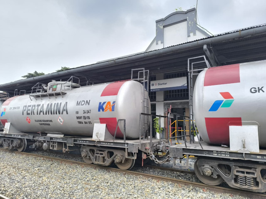 Perjalanan Terukur, Moda Kereta Api Dukung Stabilitas Stok BBM di Sumatera Utara
